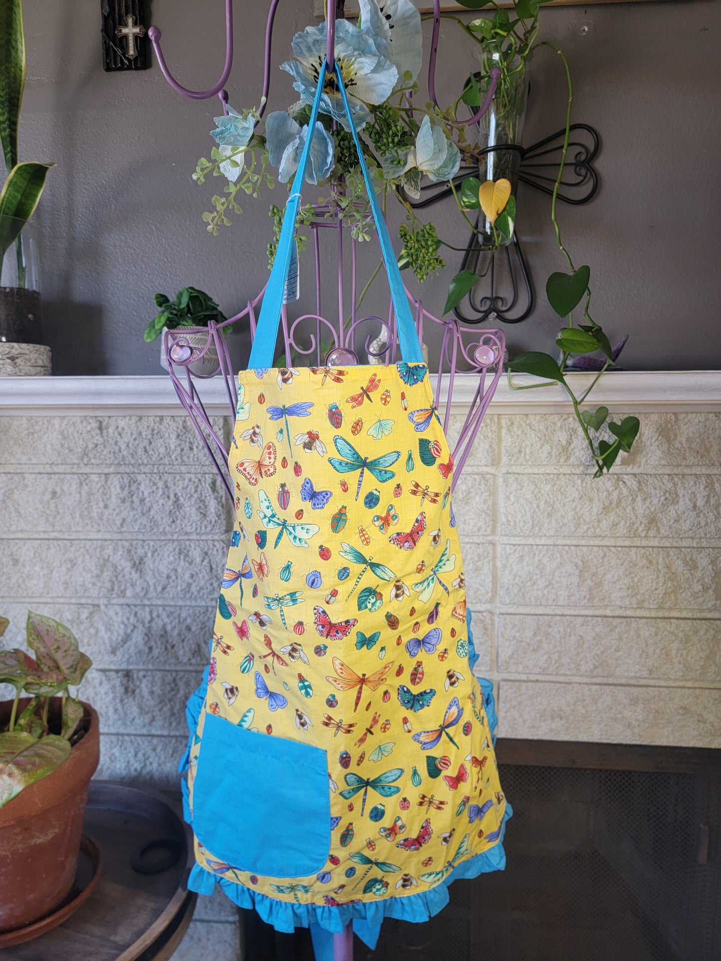 MORE children's aprons on CLEARANCE